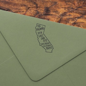 Aangepaste staat hout gemonteerd of zelf inkt terugkeer adres stempel Square (State overzicht Californië, Georgia, New York, uw keuze)