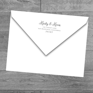 Timbro personalizzato con indirizzo di ritorno montato su legno o autoinchiostrante (nome e codice postale)