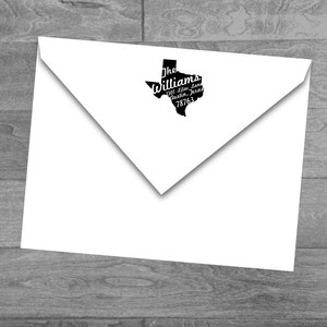 Aangepaste staat hout gemonteerd of zelf inktend retouradres Stamp Square (Texas, Californië, Michigan, New York, Florida, uw keuze)