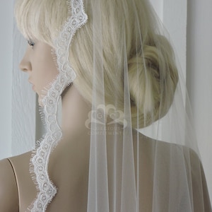 Lovely Mantilla Bridal Veil with Alencon Style Lace Choose Length/Color, Bridal Veil