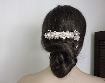Wedding Hair Comb Accessory Pearls and Crystals Taurus A-02