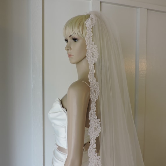 Bridal Veil with 2 inch Lace, LUCY Wedding Veil