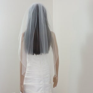 Wedding Veil Single Tier Pencil Edge Hip Length Standard Fullness, Bridal Veil PE3572 image 2