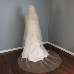 Wedding Veil Gorgeous Chapel Drop Cut Edge, Bridal Veil 36/90CE image 5