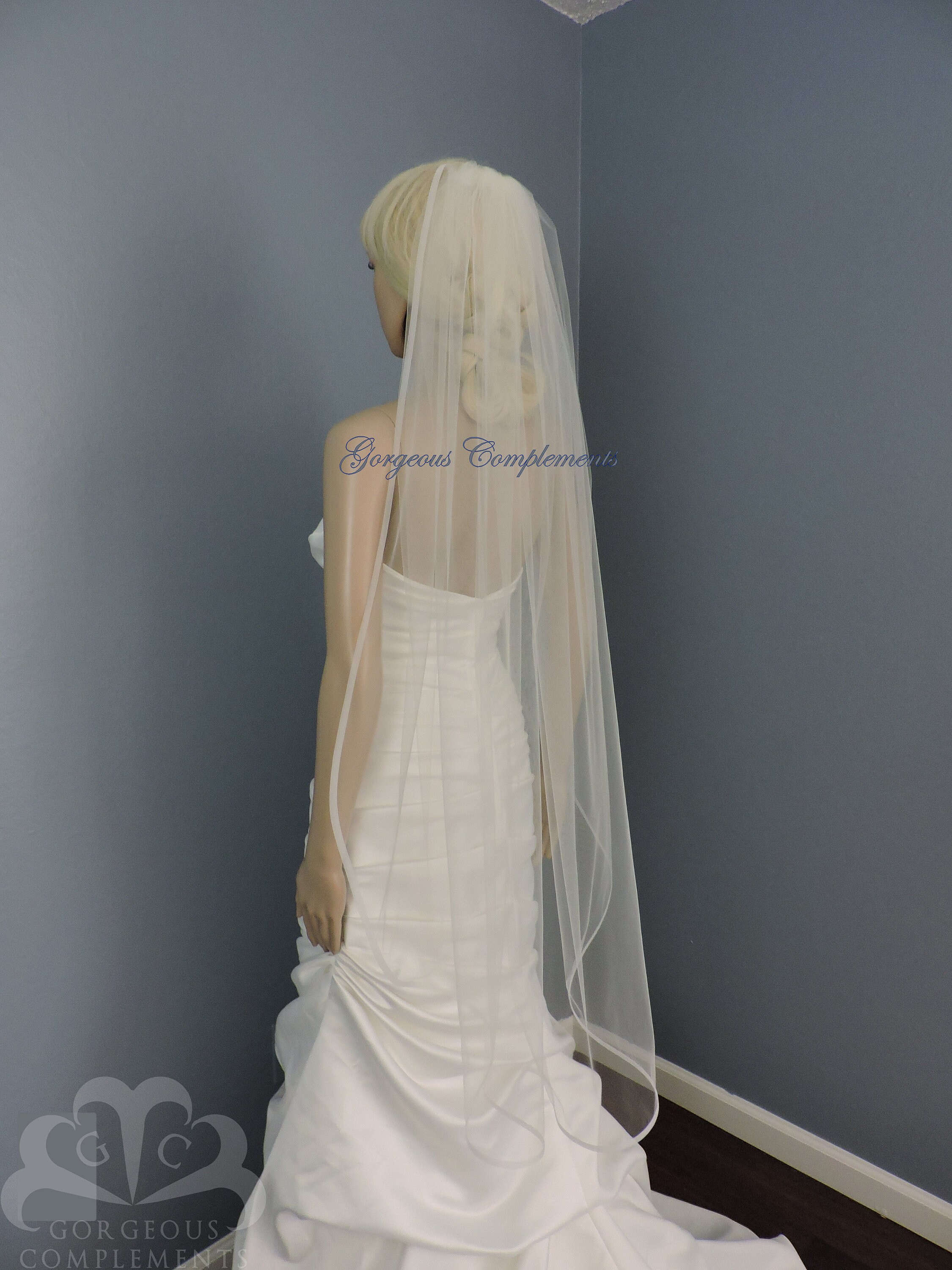 Horsehair Trim Wedding Veil , 1/4 or 5/8 Trim Bridal Veil Single Tier