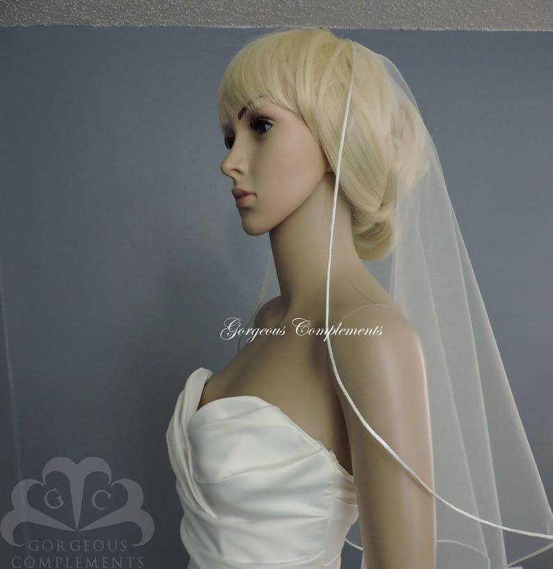 Sweetness Single Tier Satin Rattail Edge Wedding Veil Cascade 33 Waist Length, Bridal Veil imagem 7