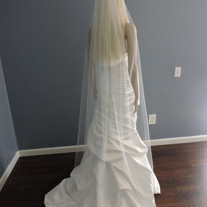 Floor Wedding Veil 1 Tier Medium Fullness Classic Bridal Veil CUT EDGE CE70X90 image 2