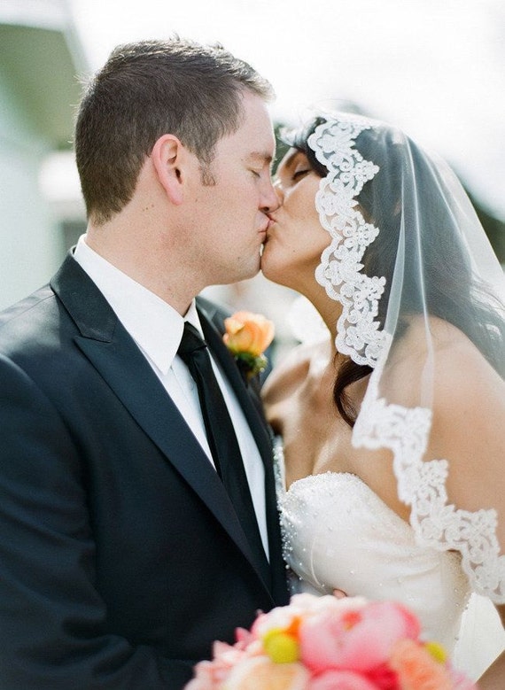 Wedding Mantilla 4 inch French Alencon Light Ivory