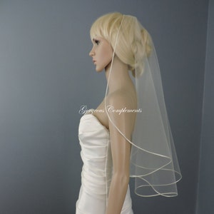 Sweetness Single Tier Satin Rattail Edge Wedding Veil Cascade 33 Waist Length, Bridal Veil imagem 2