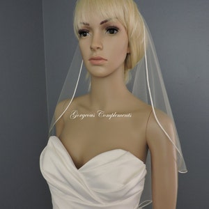 Sweetness Single Tier Satin Rattail Edge Wedding Veil Cascade 33 Waist Length, Bridal Veil imagem 4