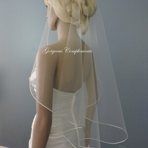 Sweetness Single Tier Satin Rattail Edge Wedding Veil Cascade 33 Waist Length, Bridal Veil imagem 5