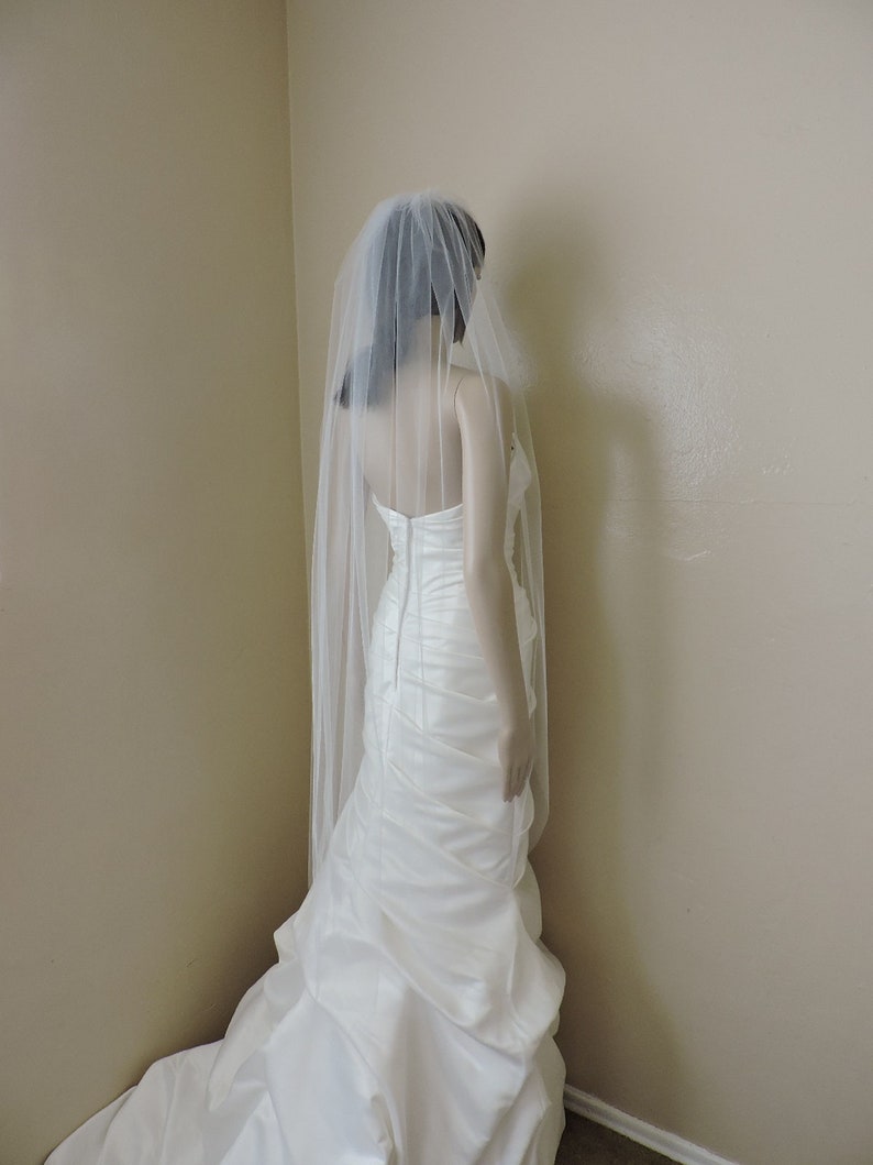 Waltz Wedding Veil Single Tier Medium Fullness Classic and Elegant Cut Edge, Bridal Veil CE55X70 image 2