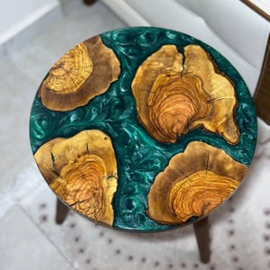 Olive Wood & Epoxy Table, Custom Round Live Edge Resin Coffee Table, Rustic Coffee Table, Epoxy Table Round, Resin Table, Epoxy End Table