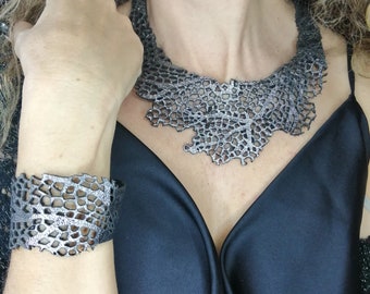 Feligrana openwork leather bib necklace, platinum necklace with sea coral design, original boho light weight jewelry, loving gift for her