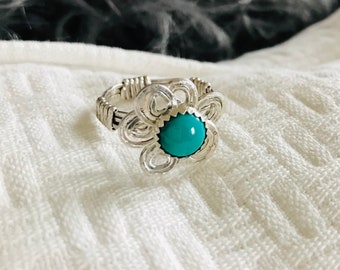 Turquoise Flower Wire Wrapped Ring Sz 9 Sterling Silver