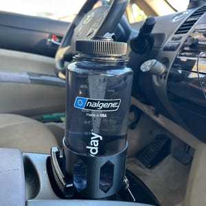Prius Gen 2 (04-09) Cupholder Adapter für Nalgene Trinkflaschen - Nalgene Kompatibel | Prius Getränkehalter