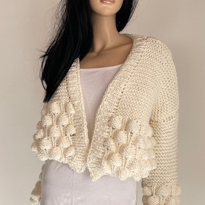 Strickjacke Damen Bunt Vintage Boho Blumen Cardigan - Oversize Grobstrick V-Ausschnitt Herbst Winter
