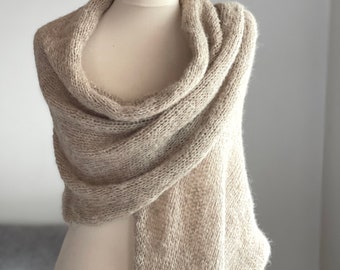 XXL Strickschal, Schal! Winterschal! Gestrickt!Poncho! Herregud! Einheitsgröße! Grobstrick! Decke, Schulterwärmer!Milchcafe! Alpaka/Seide!