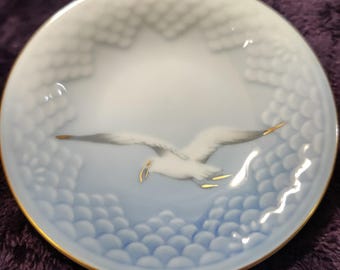 Bing & Grondahl, Made in Denmark Porcelain Dish with Seagull