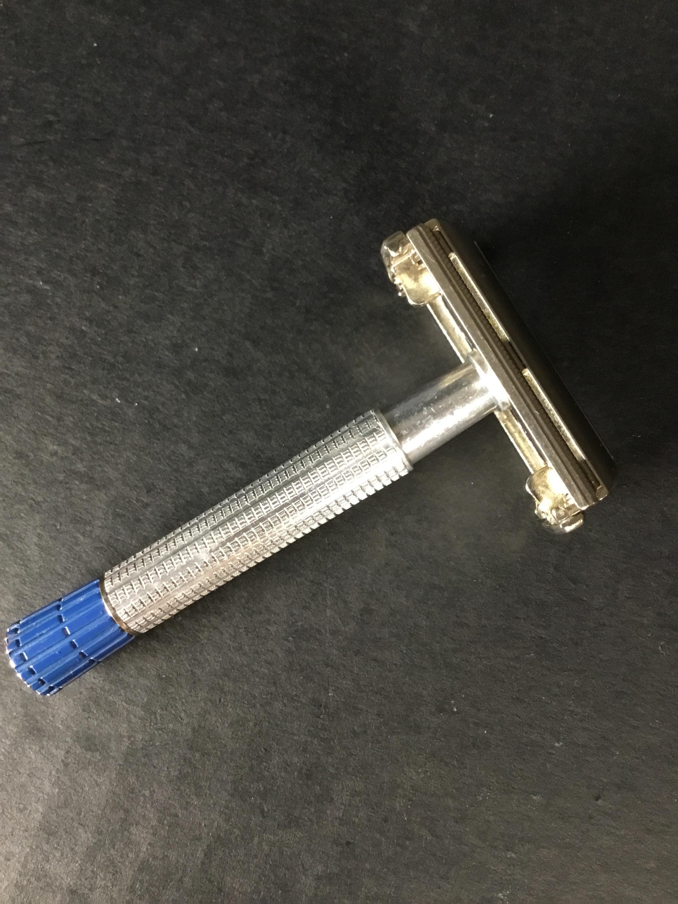 Vintage 1955 Gillette Super Speed Razor: Blue Flare Tip, Twist to