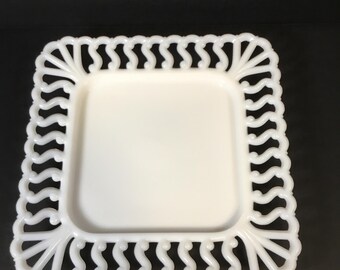 Vintage Westmoreland plate. S Lace Fan Corner Pattern. Milk Glass, Made in USA.