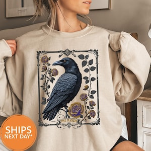 Gothic Tarot Card Sweatshirt, Vintage Raven Hoodie, Witchy Crow Crewneck, Dark Academia Pullover, Goblincore Aesthetic Apparel Sweatshirt