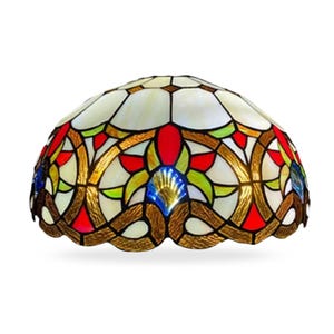 Può includere: Un paralume in vetro colorato con un motivo floreale bianco, rosso, oro, verde e blu.