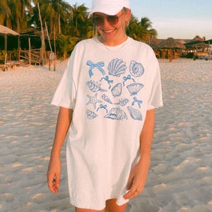 Comfort Colors® Sea Shells 90s Vintage Style Tshirt, Retro Y2k Ocean Shell Shirt, Sea Lovers Shirt, Summer Ocean Shirts, Cute Sea Animal Tee
