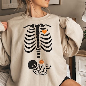 Skeleton Halloween Maternity Sweatshirt, Funny Pregnancy Announcement Shirt 2024, Pregnant Women Costume, Fall New Mom Sweater, Mommy to Be