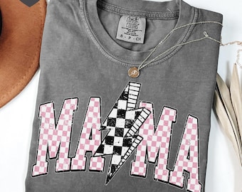 Lightning Bolt Mama Retro Rutig Mamma T-shirt Comfort Colors® Mamma T-shirt Mors dag Presenter till mamma Present Hemundervisning Julklappar