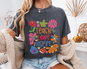 Teach Love Inspire shirt, boho leraar bloemen T-shirt, retro leraar shirt, leraar cadeau, leraar shirt, terug naar school shirt