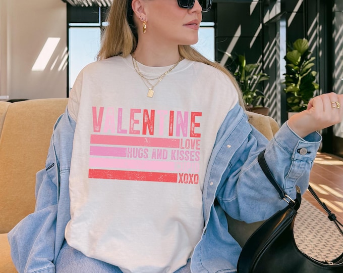 Valentines Sweatshirt,Comfort Colors® Valentine Days Sweater,Mom Sweatshirt,Love Gift,Valentines Day Shirt,Retro Oxxo Shirt,Cupid Shirt