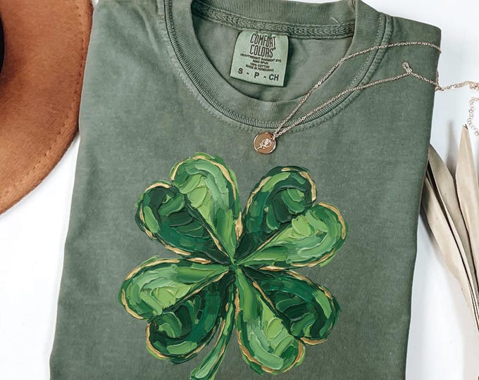 St Patricks Day Comfort Colors Shirt Lucky Shamrock Tshirt Cute Saint Patrick's Party Tee Four Leaf Clover T-shirt Irish Retro Shenanigans