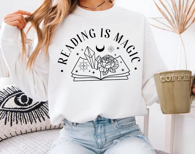 Reading İs Magic Shirt, Bookworm T-Shirt, Book Lover Shirts, Bookworm Gifts, Reading Teacher Shirt, Reading shirt, Book Club Shirts