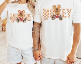 Micky Weihnachten Sweatshirt, Micky Minnie Maus Paar passende Weihnachten Shirt, Vintage Disneyland 1928 Familie Hoodie, Disney Weihnachtsgeschenk