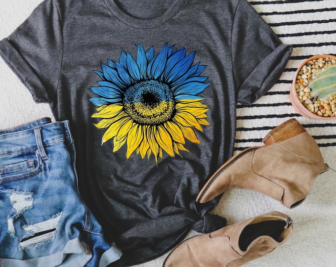 Distressed Sunflower Ukraine Shirt, Ukrainian Shirt, Support Ukraine T Shirt, Pray for Ukraine Shirt, Ukraine Freedom Shirt, Sunflower Tee