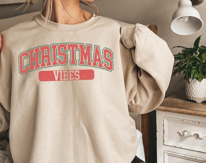 Retro Christmas Vibes Sweatshirt, Womens Christmas Sweatshirt, Holiday Sweater, Cute Christmas Sweatshirt, Christmas Gift, Winter Shirt