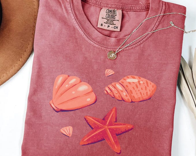 Comfort Colors® SeaShell Shirt, Beach T-Shirt, Summer Woman Shirt, Aesthetic Shirt, Ocean Lover Gift, SeaShell T-Shirt