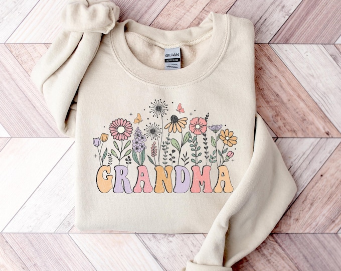 Retro Grandma Sweatshirt, Grandma Wildflower Sweatshirt, Grandma Floral Sweatshirt, Wildflowers Sweatshirt, Grandma Flower Christmas Gifts