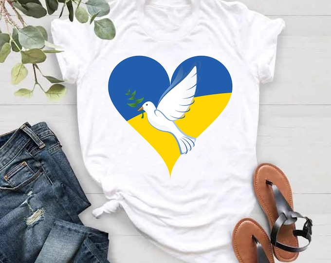 Stand With Ukraine T-Shirt, Support Ukraine Crewneck shirt, Ukraine Shirt, Ukraine Flag Tee, Gifts for Women, Gifts for Boyfriend
