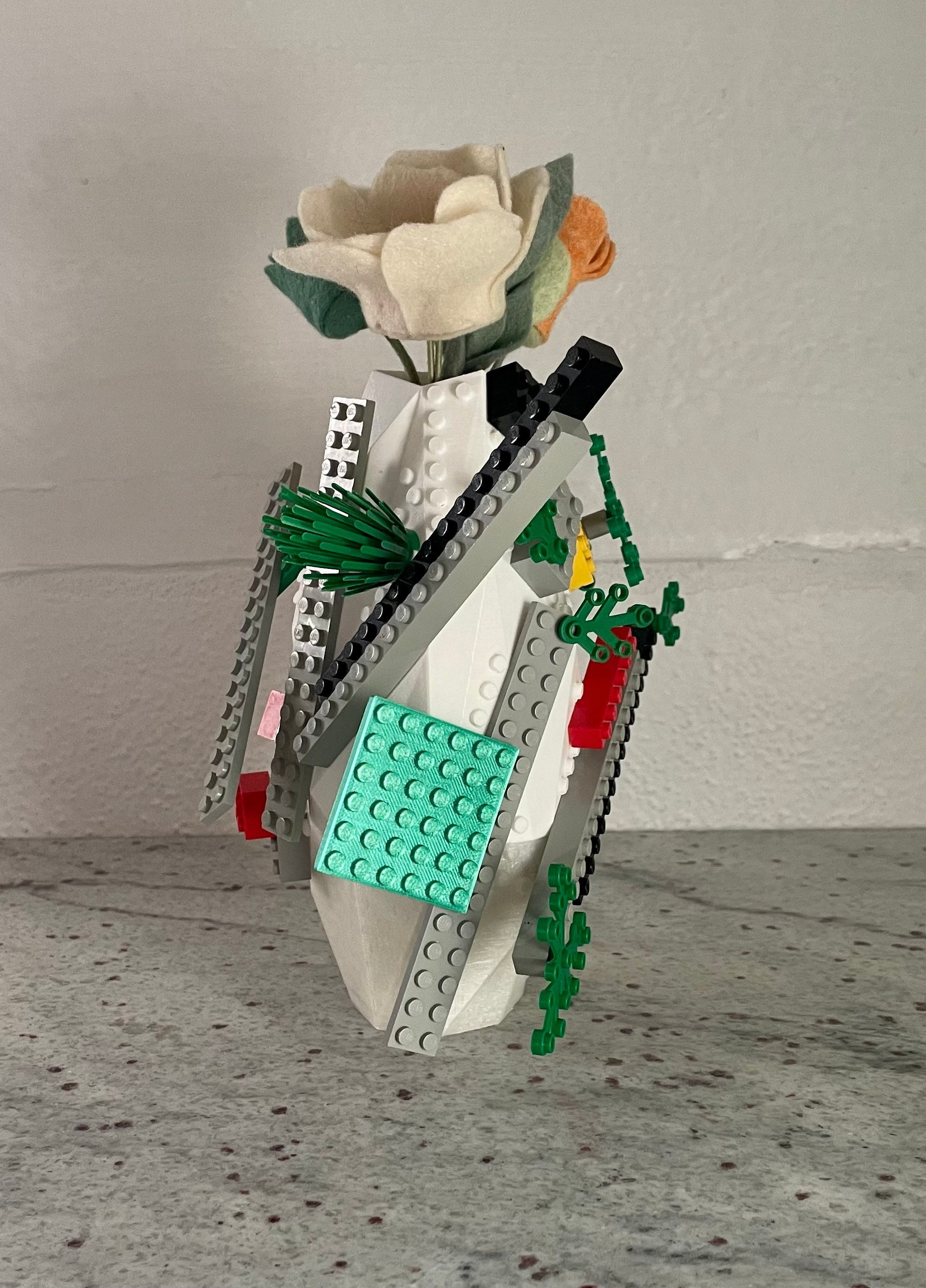 Collector Vase en Lego Le Fleuriste x Monceau Fleurs édition