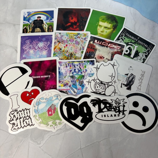 CONFEZIONE DI ADESIVI ENORME. 17 adesivi diversi. Adesivi ispirati alla copertina dell'album Drain Gang e Saboys.