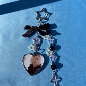 JOEYY,2HOLLIS,NETTSPEND, salem, keychains with different options