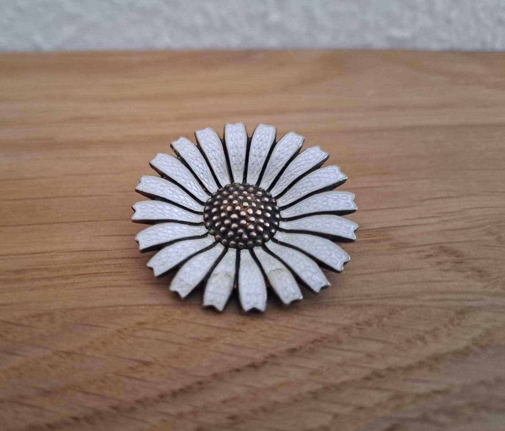 Anton Michelsen デイジー フラワー シルバー ブローチ il_fullxfull.6756942764_3lrs.jpg
