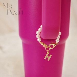 Abalorio personalizado con forma de perla y diamante de imitación para taza Stanley, elegante accesorio para bebidas con letra personalizada, regalo para ella