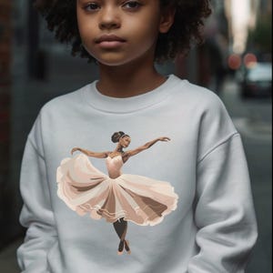 女の子用ブラックバレリーナスウェットシャツ、アフリカ系アメリカ人バレエセーター、ユースバレエダンスプルオーバー、ブラックガールダンスシャツ、女の子用バレリーナ