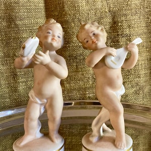 Vintage Capodimonte Cherub Figurines – Italian Porcelain – Musical Putti Pair – Gilded Accents- Luxurious!