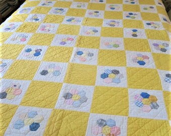 VINTAGE quilt, 1930s patchwork, HEXIE flowers, YELLOW quilt