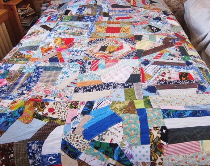 1940s CRAZY Quilt Top, Unfinished Patchwork, Unfinished Quilt, FOUNDATION Pieced, Boho Decor