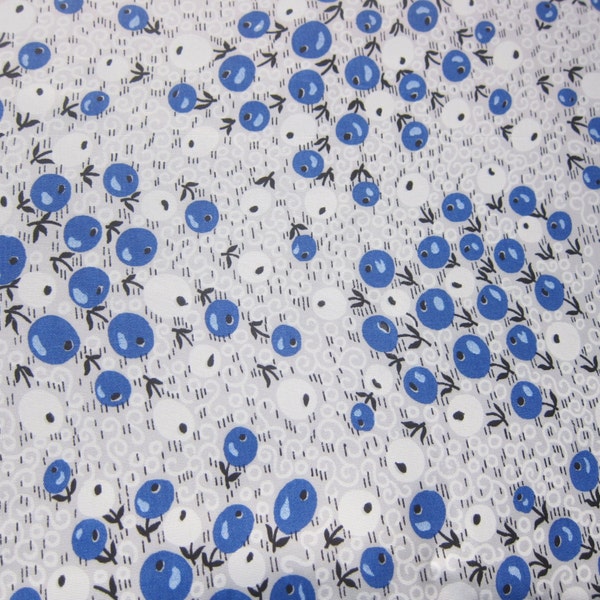 BLUEBERRY,  vintage DRESSMAKING fabric , remnant , Summer supplies, vintage dressmaking, fruit motif, blue sewing fabric, retro dress